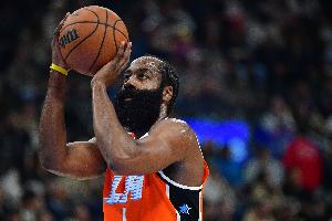 三节砍31分5板8助难阻失利！媒体人：哈登真正的燃灯道人